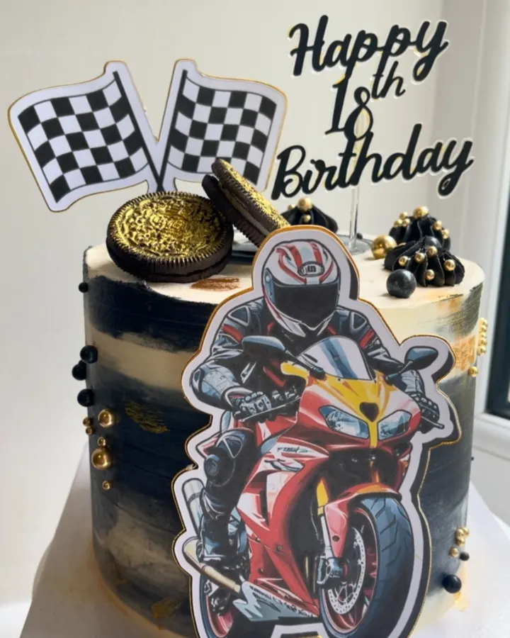 Kids’ Theme Cake